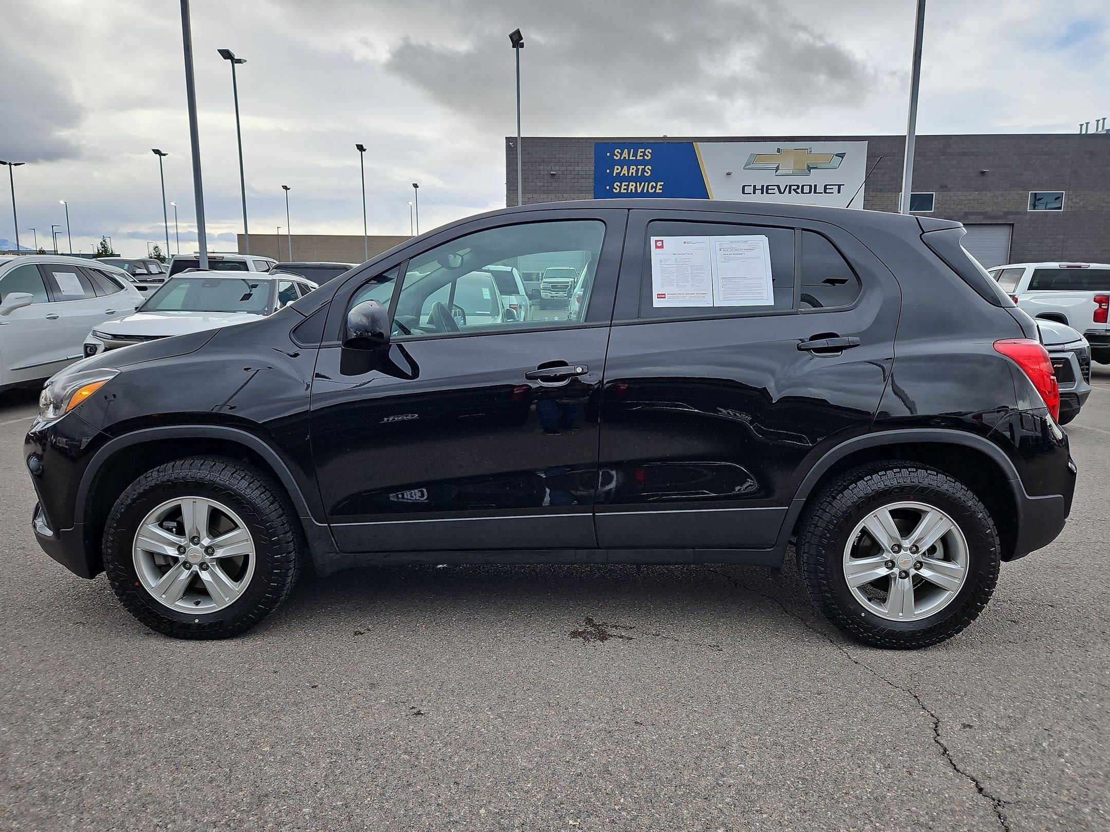 Used 2022 Chevrolet Trax LS w/ Tint and Cruise Package image 7