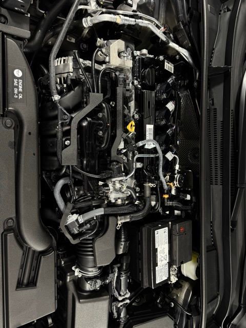 Used 2025 Toyota Corolla LE image 13