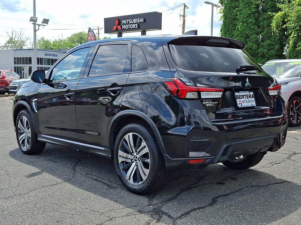 Used 2024 Mitsubishi Outlander Sport SE AWD/4WD image 4