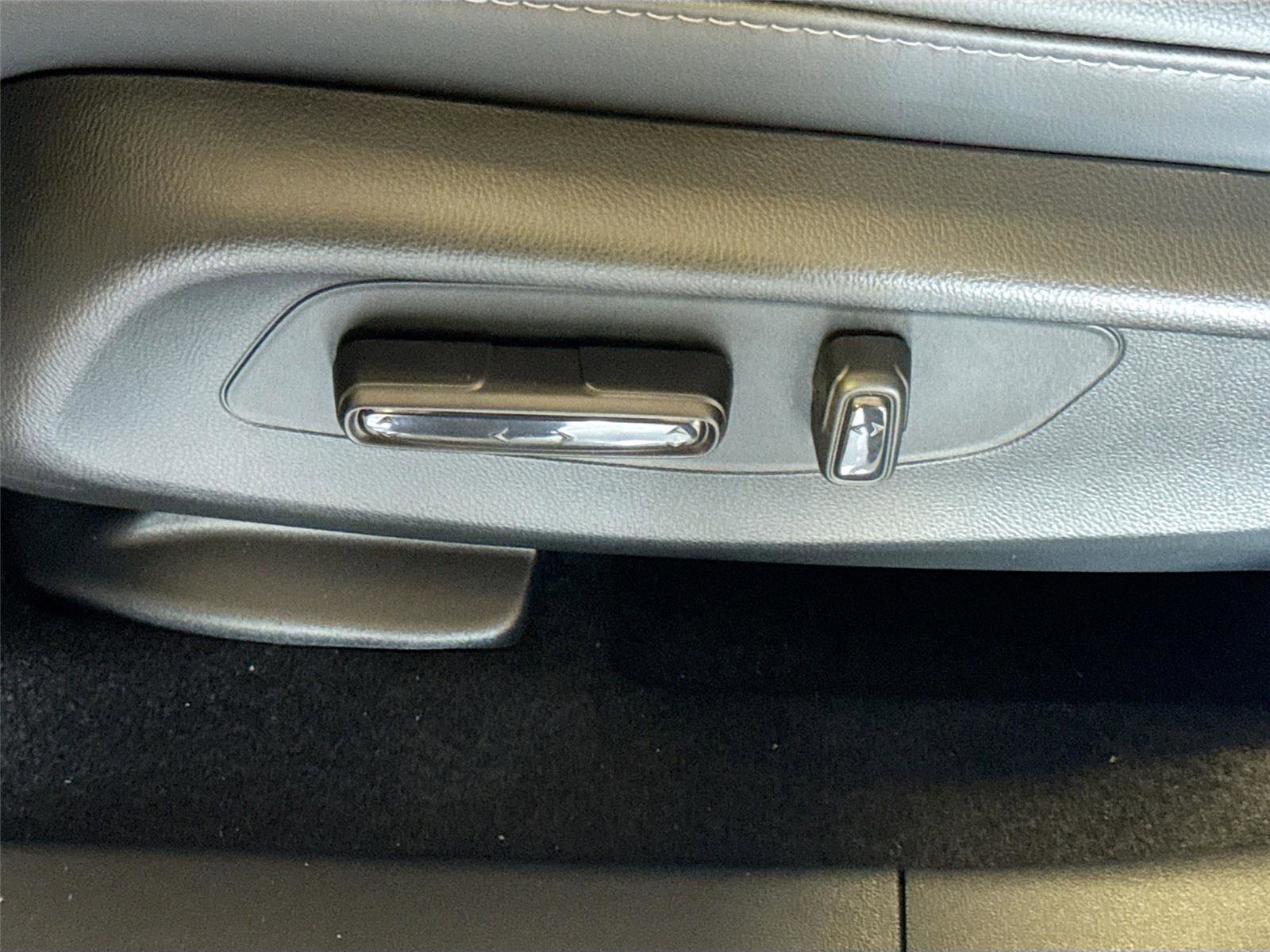 New 2027 Honda HR-V EX-L image 21