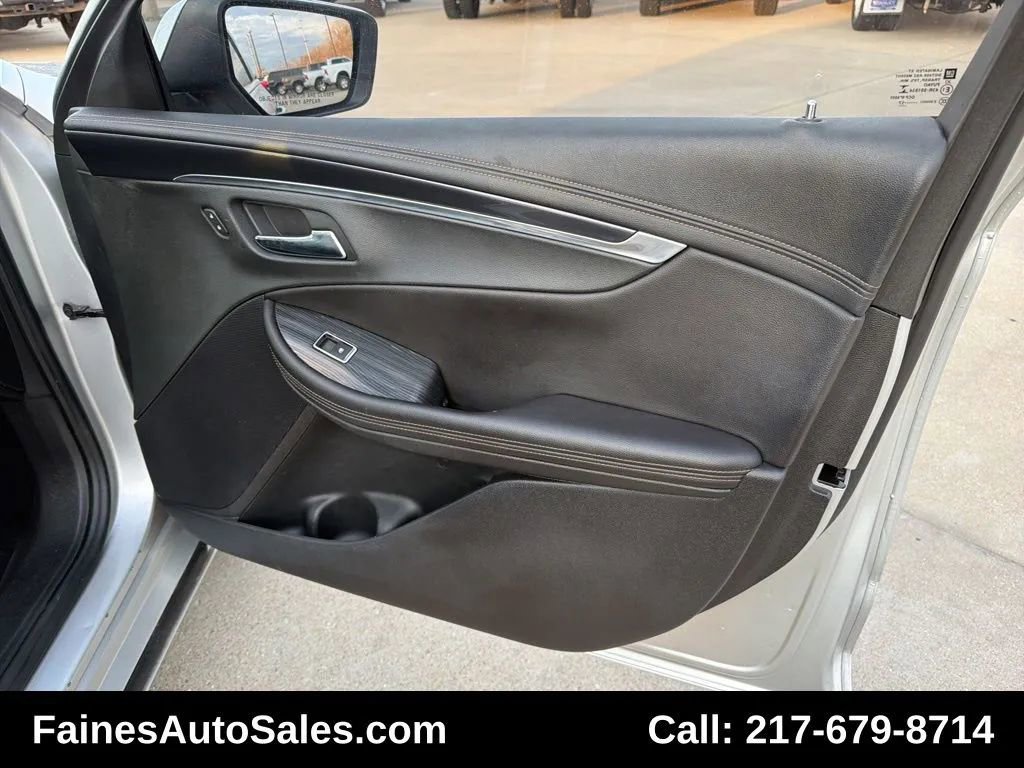 Used 2017 Chevrolet Impala LT image 44