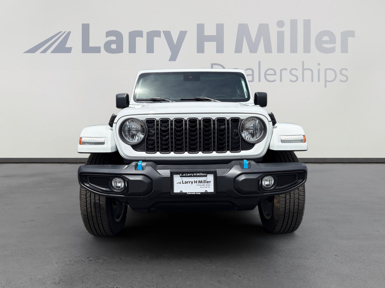 Used 2024 Jeep Wrangler Unlimited AWD/4WD image 8