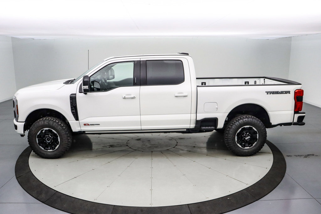 New 2026 Ford F250 Platinum w/ Tremor Off-Road Package image 9