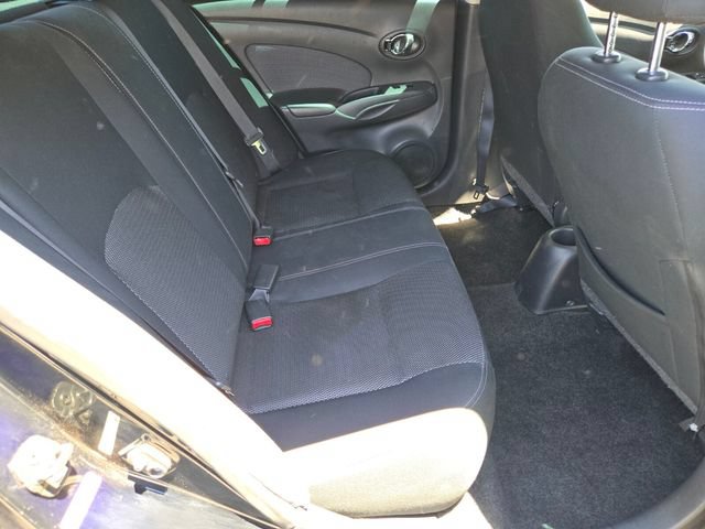 Used 2016 Nissan Versa SV w/ SV Tech Package FWD image 13