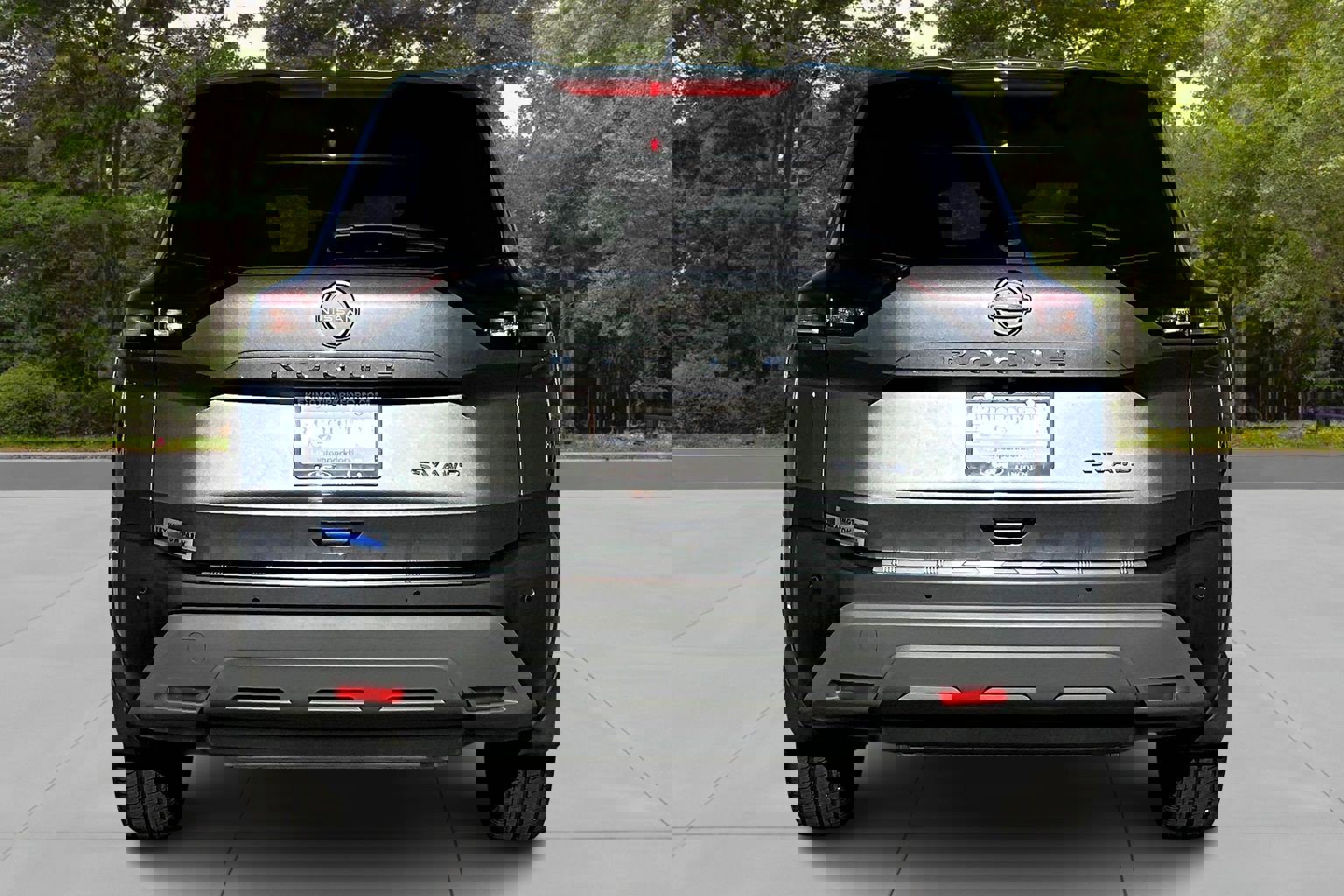 Used 2023 Nissan Rogue SV image 6