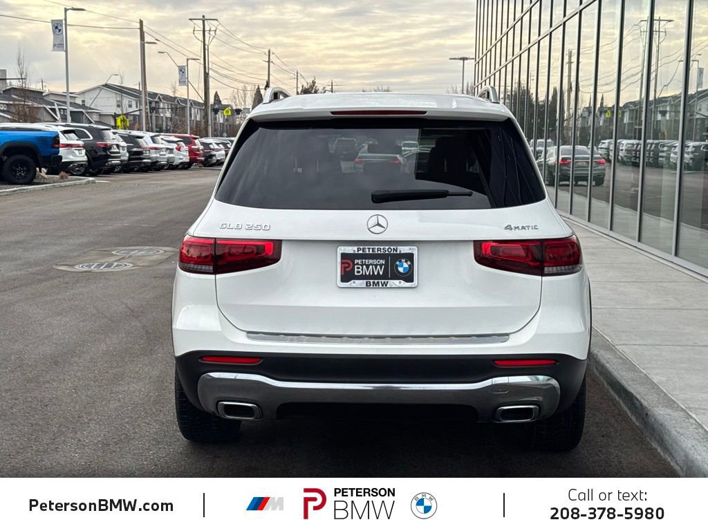 Used 2022 Mercedes-Benz GLB 250 4MATIC image 5