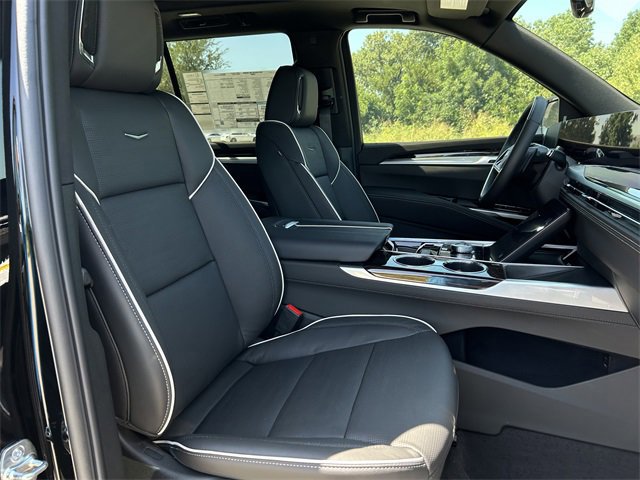 New 2025 Cadillac Escalade Premium Luxury image 28
