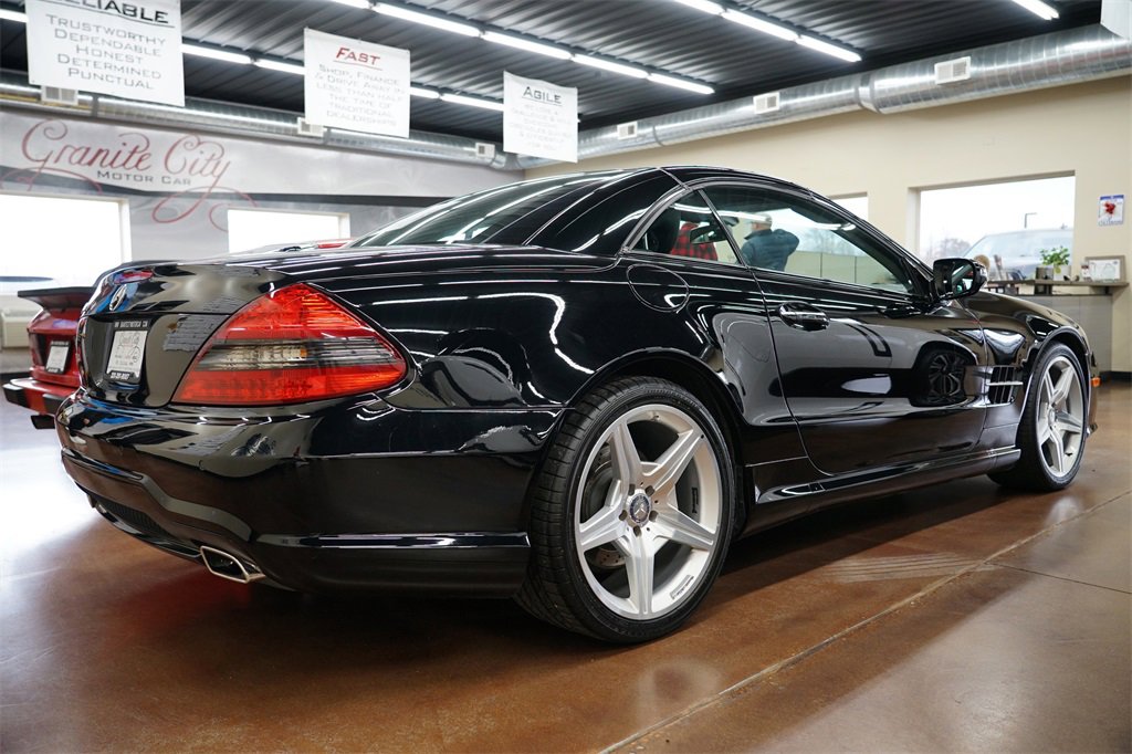 Used 2012 Mercedes-Benz SL 550 image 31
