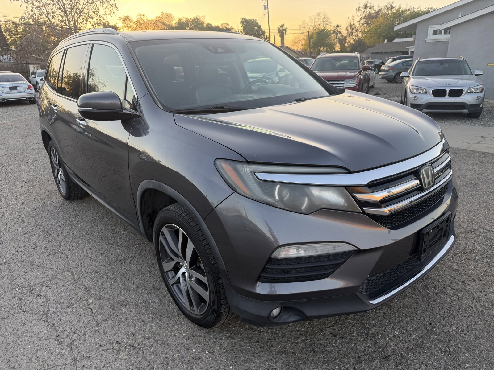 Used 2017 Honda Pilot Elite image 3