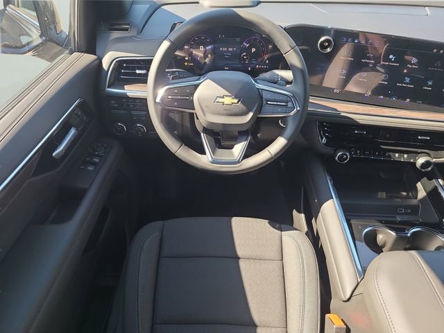 New 2026 Chevrolet Suburban LS RWD image 12