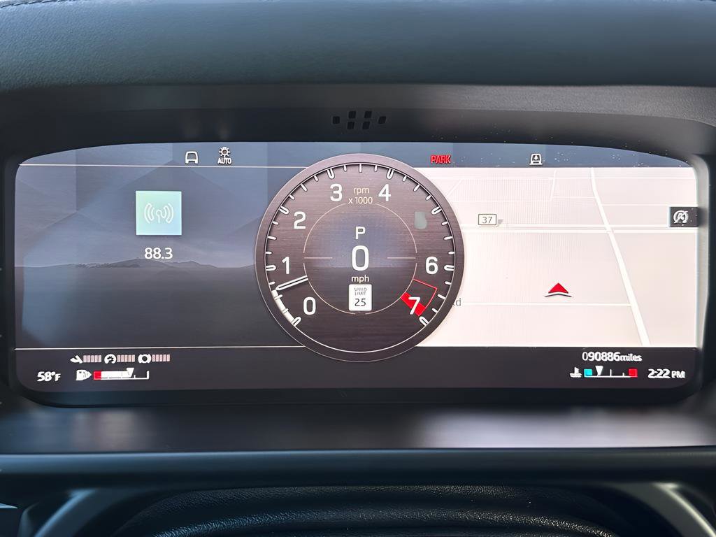 Used 2020 Land Rover Defender 110 First Edition AWD/4WD image 43