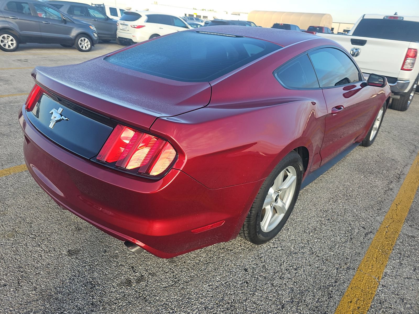 Used 2017 Ford Mustang Coupe image 6
