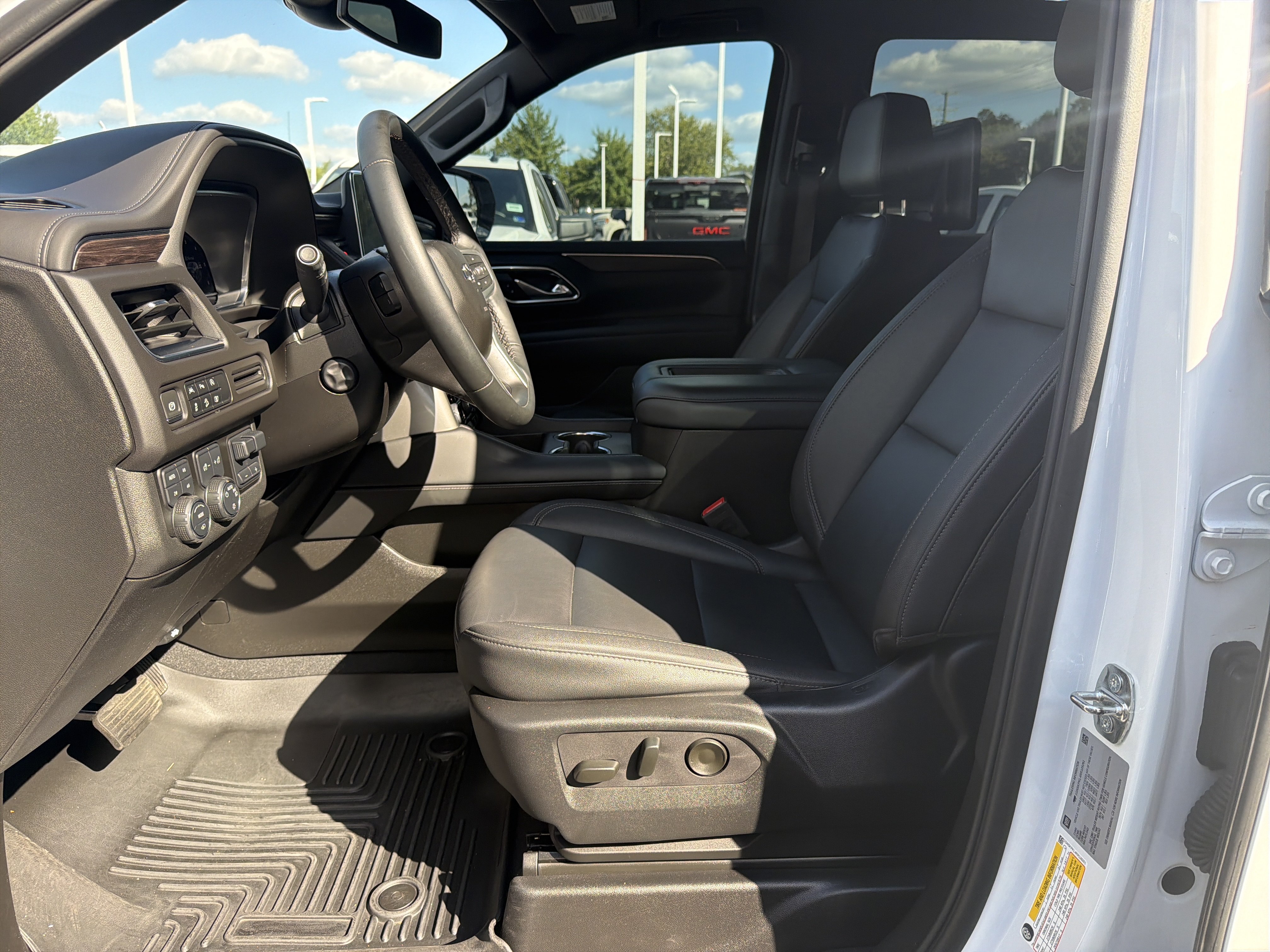 Used 2024 Chevrolet Tahoe Z71 w/ Off-Road Capability Package AWD/4WD image 16