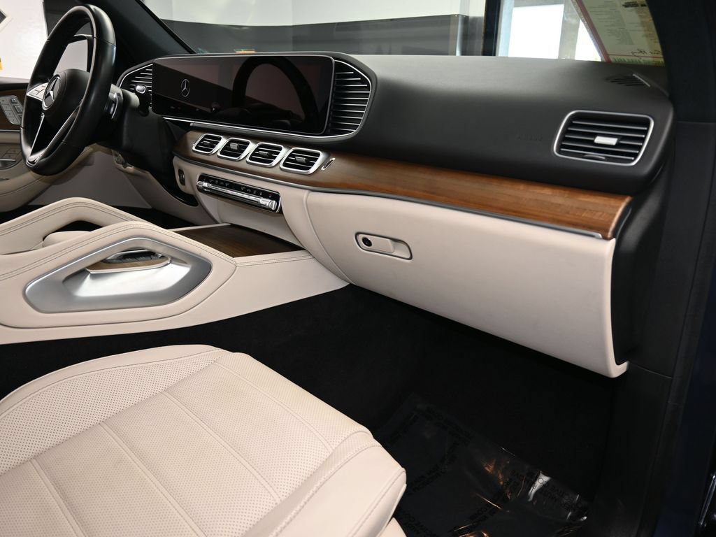 Used 2024 Mercedes-Benz GLE 450e 4MATIC image 61
