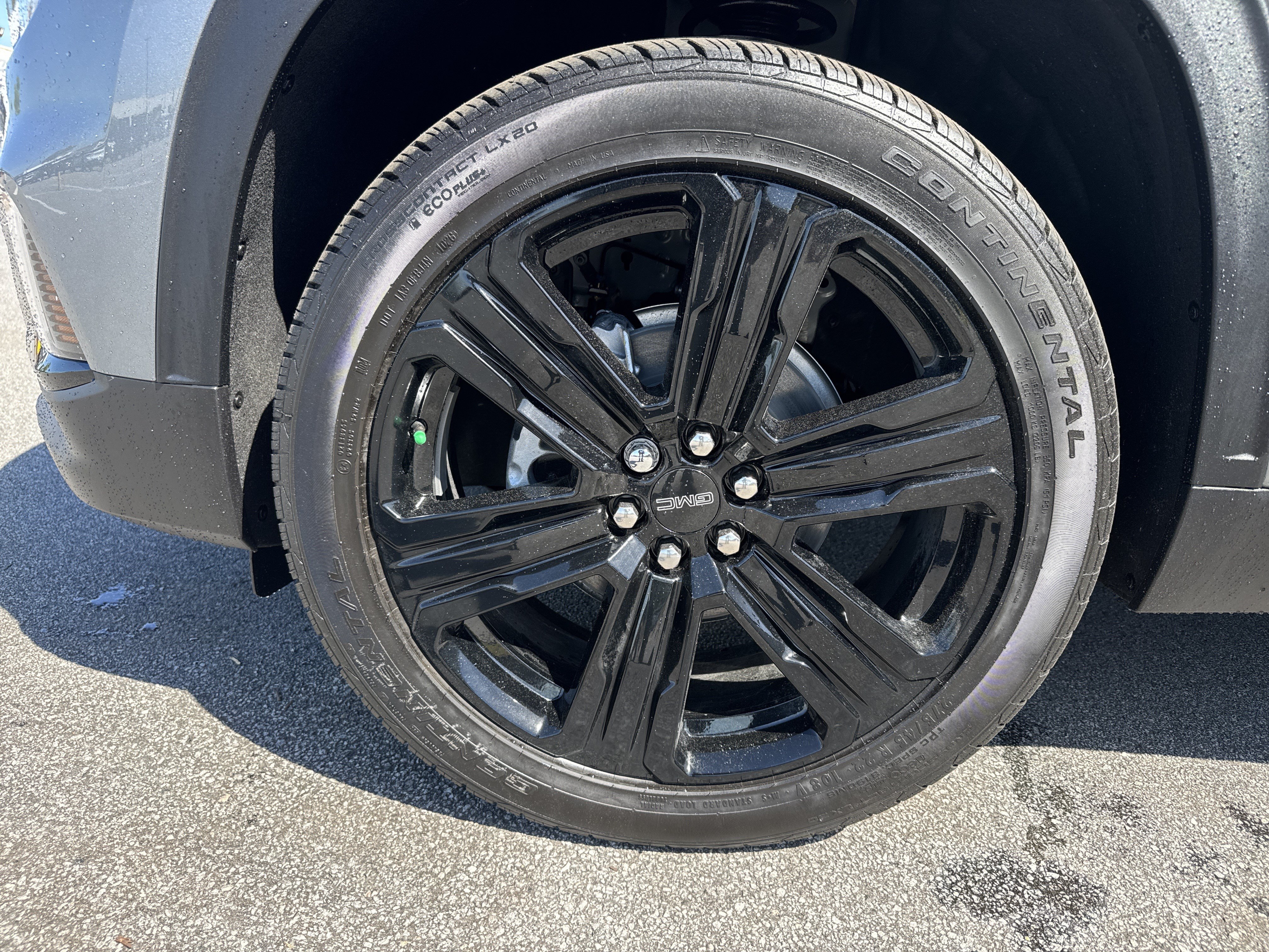 New 2026 GMC Acadia Elevation w/ Black Edition FWD image 13