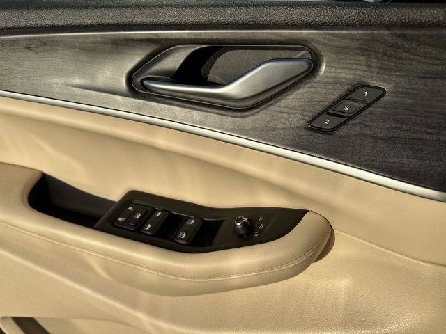 Used 2025 Jeep Grand Cherokee Limited image 26