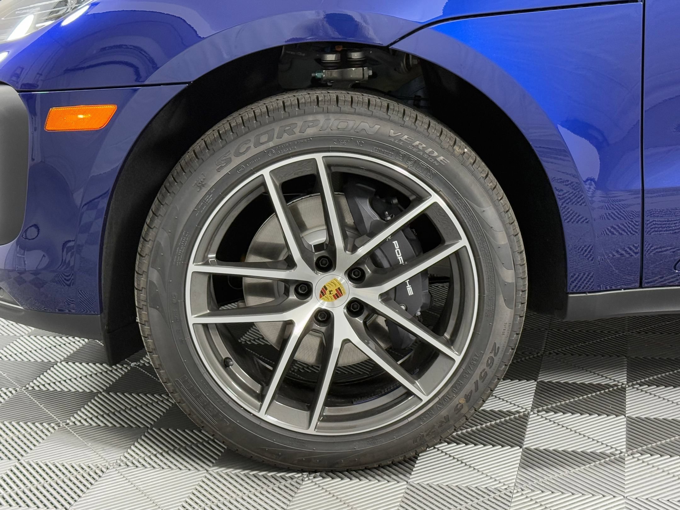Certified 2026 Porsche Macan AWD/4WD image 12
