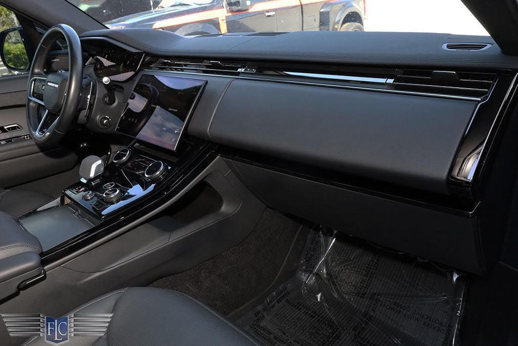 Used 2023 Land Rover Range Rover Sport SE AWD/4WD image 26
