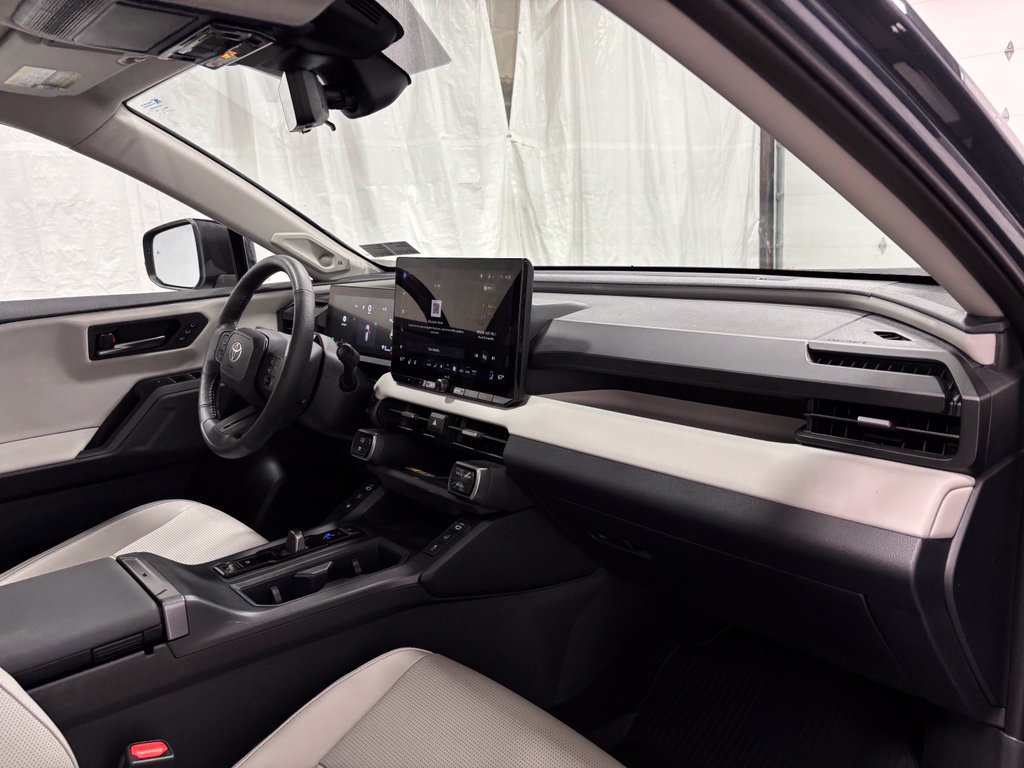 Used 2026 Toyota RAV4 Limited AWD/4WD image 55