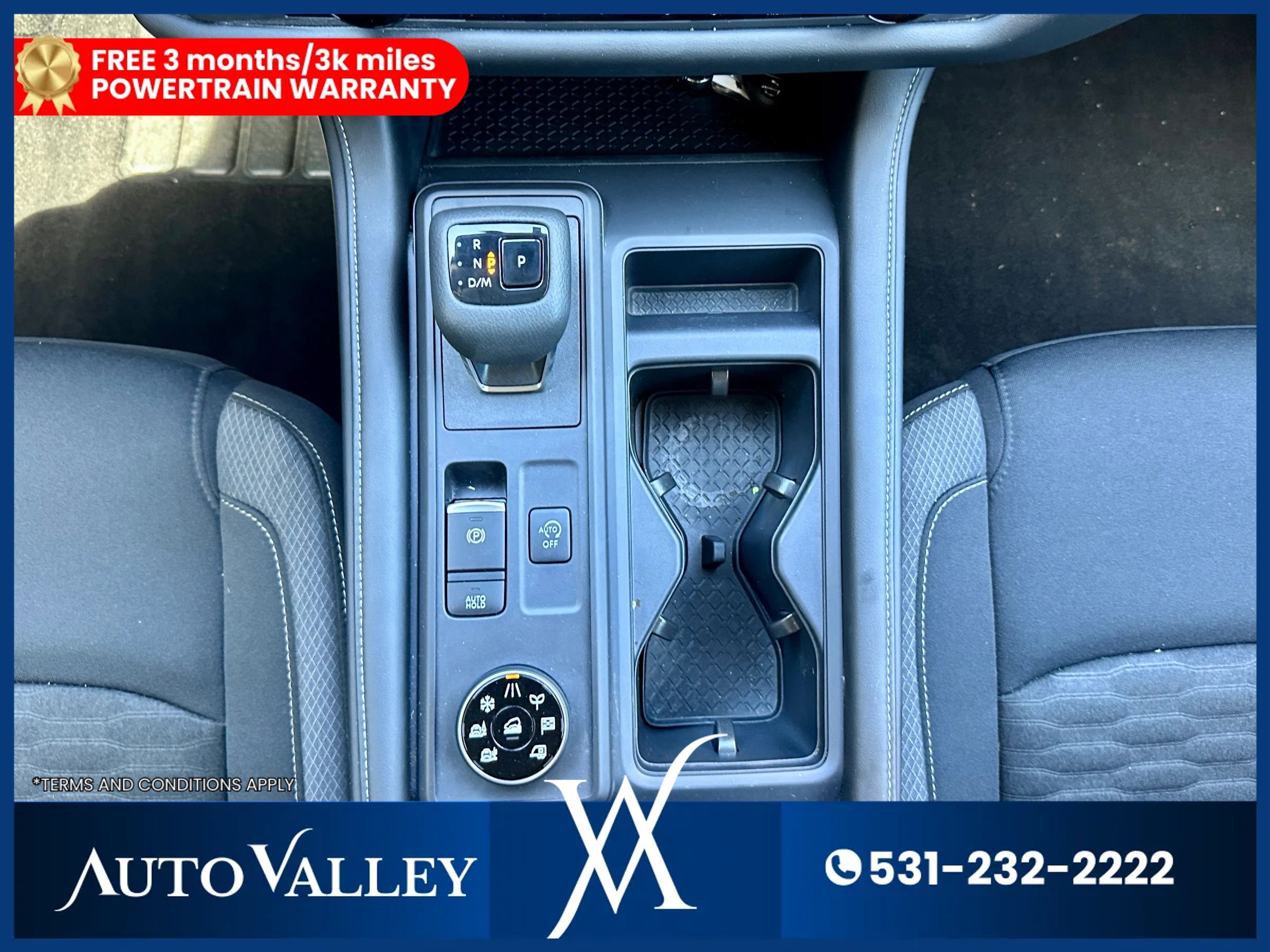 Used 2024 Nissan Pathfinder S image 32