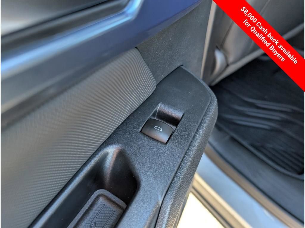 New 2026 Chevrolet Equinox EV LT image 12