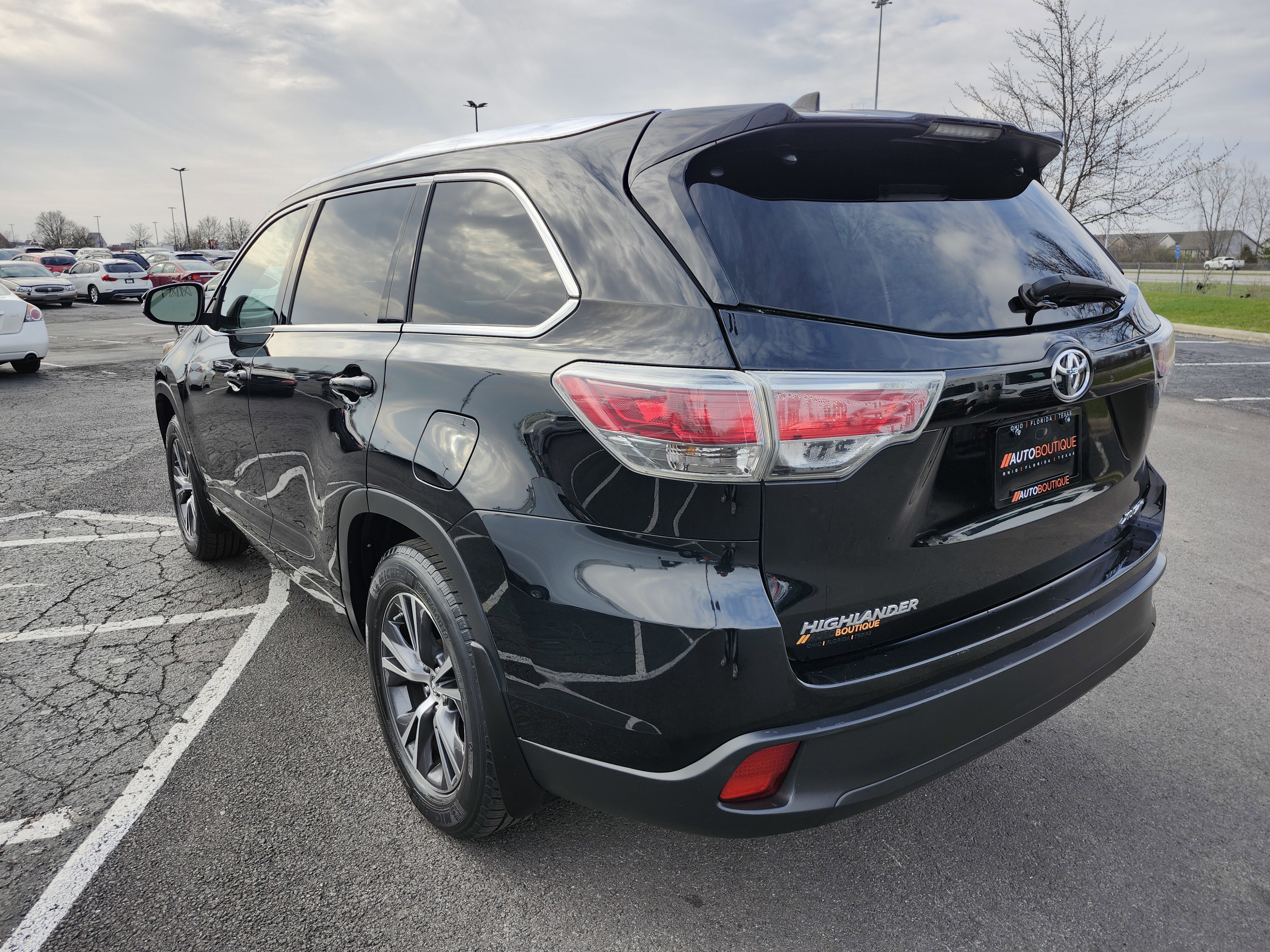 Used 2016 Toyota Highlander XLE image 15