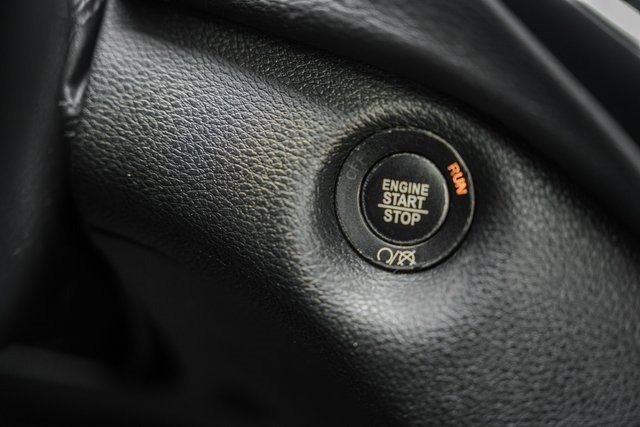 Used 2019 Jeep Cherokee Limited image 26