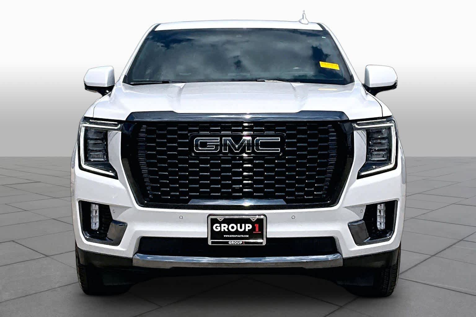 Used 2023 GMC Yukon Denali Ultimate AWD/4WD image 4
