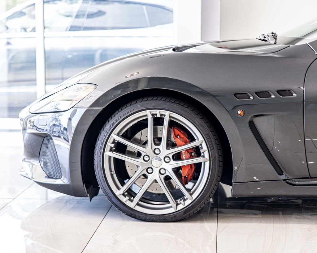Used 2018 Maserati GranTurismo MC RWD image 8