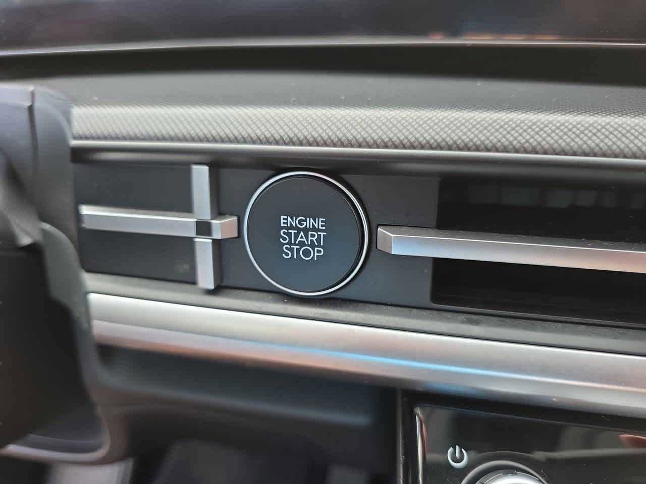 Used 2024 Hyundai Santa Fe XRT image 28