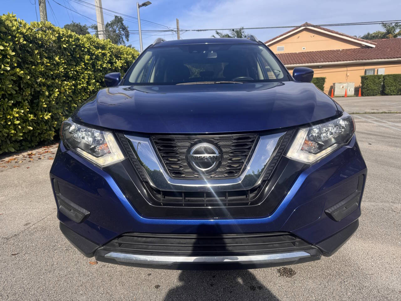 Used 2019 Nissan Rogue SV AWD/4WD image 5
