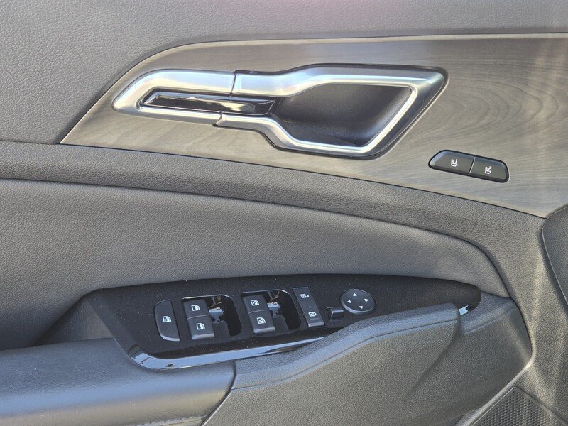 Certified 2024 Kia Sportage X-Pro AWD/4WD image 18