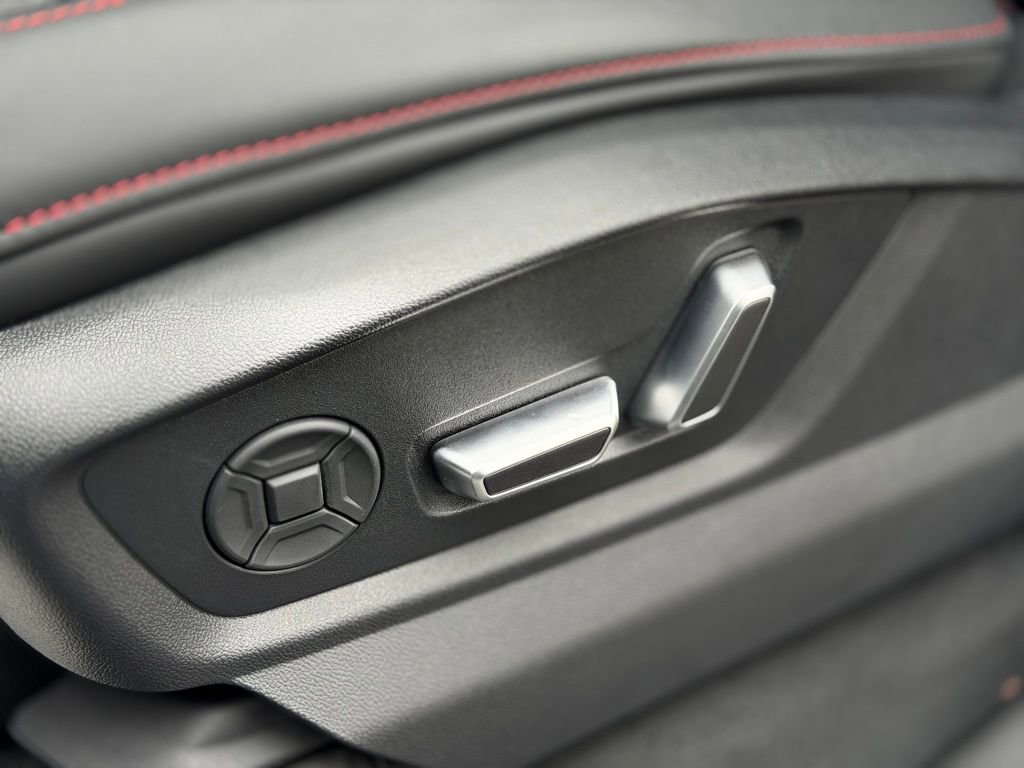 New 2026 Audi RS Q8 performance AWD/4WD image 17