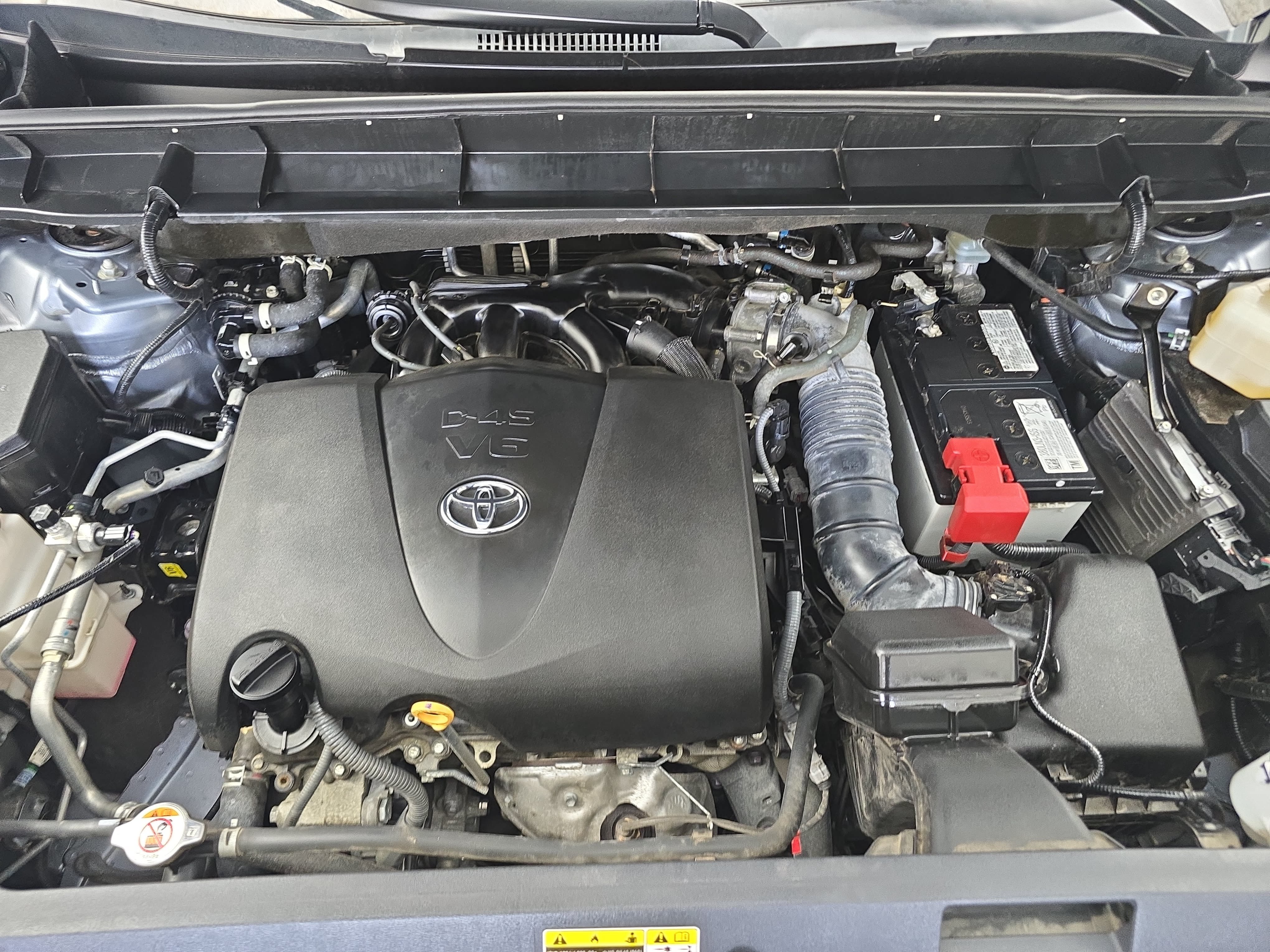 Used 2022 Toyota Highlander Limited AWD/4WD image 32