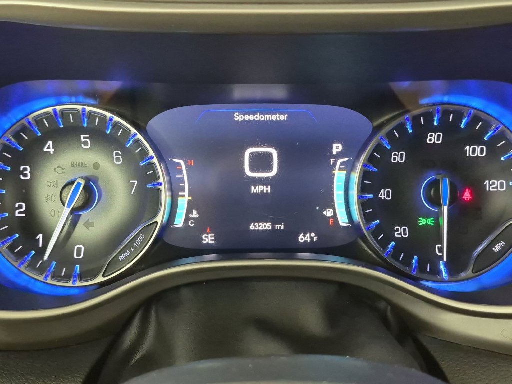 Used 2025 Chrysler Pacifica Select FWD image 21