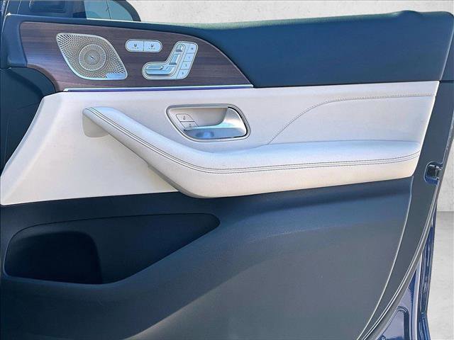 Used 2022 Mercedes-Benz GLS 450 4MATIC image 19