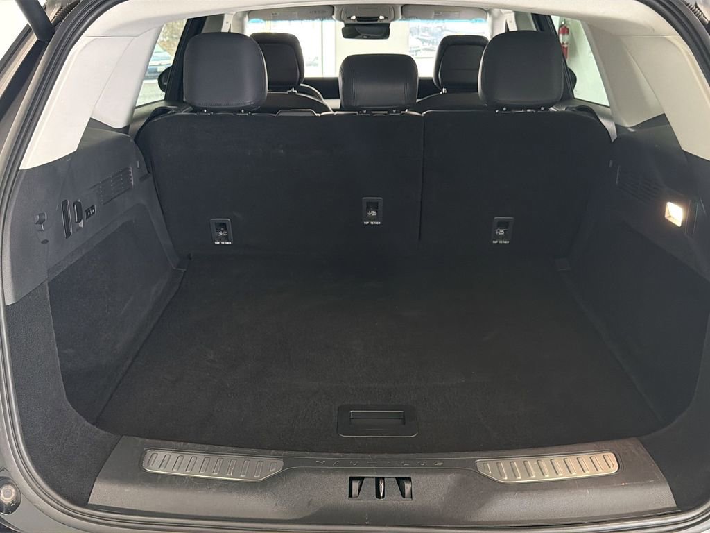 Used 2024 Lincoln Nautilus Reserve AWD/4WD image 35