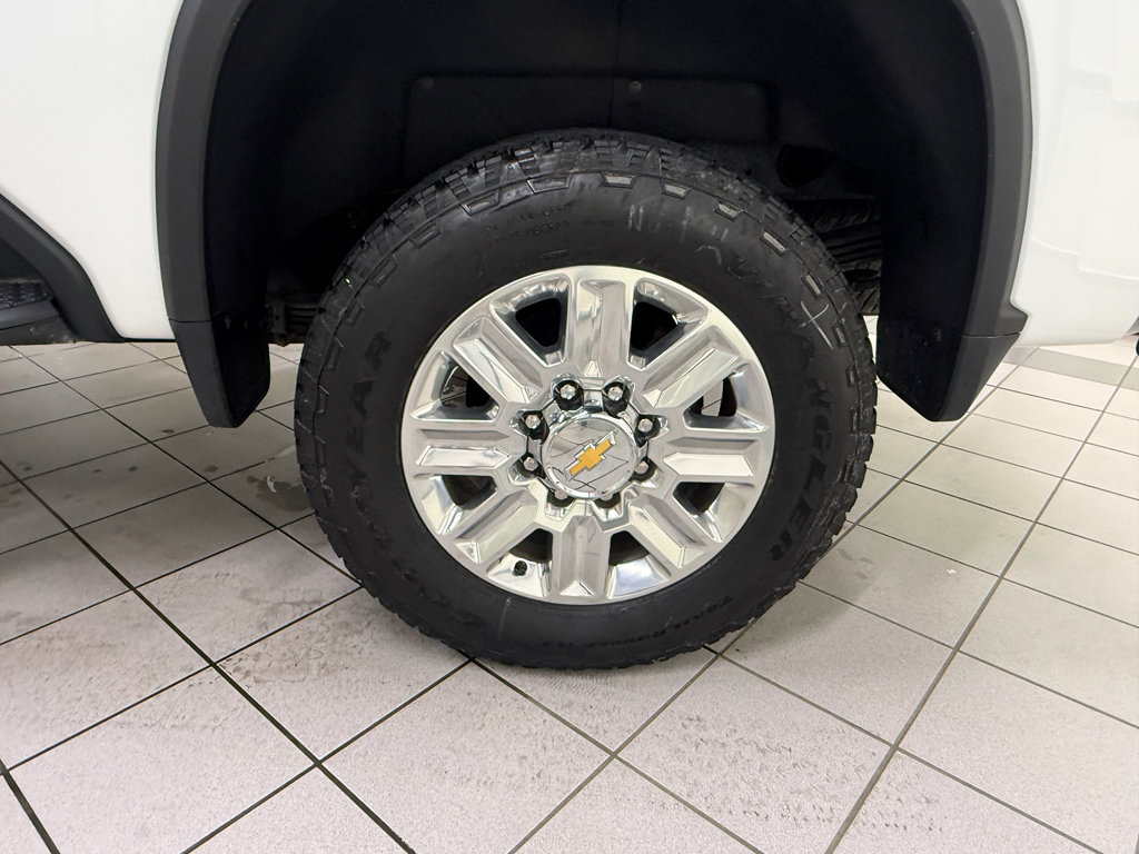 Certified 2024 Chevrolet Silverado 2500 High Country AWD/4WD image 13