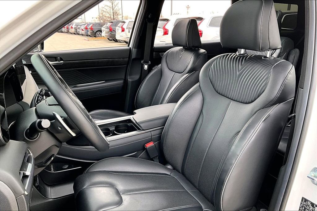 Used 2025 Hyundai Palisade Calligraphy image 30