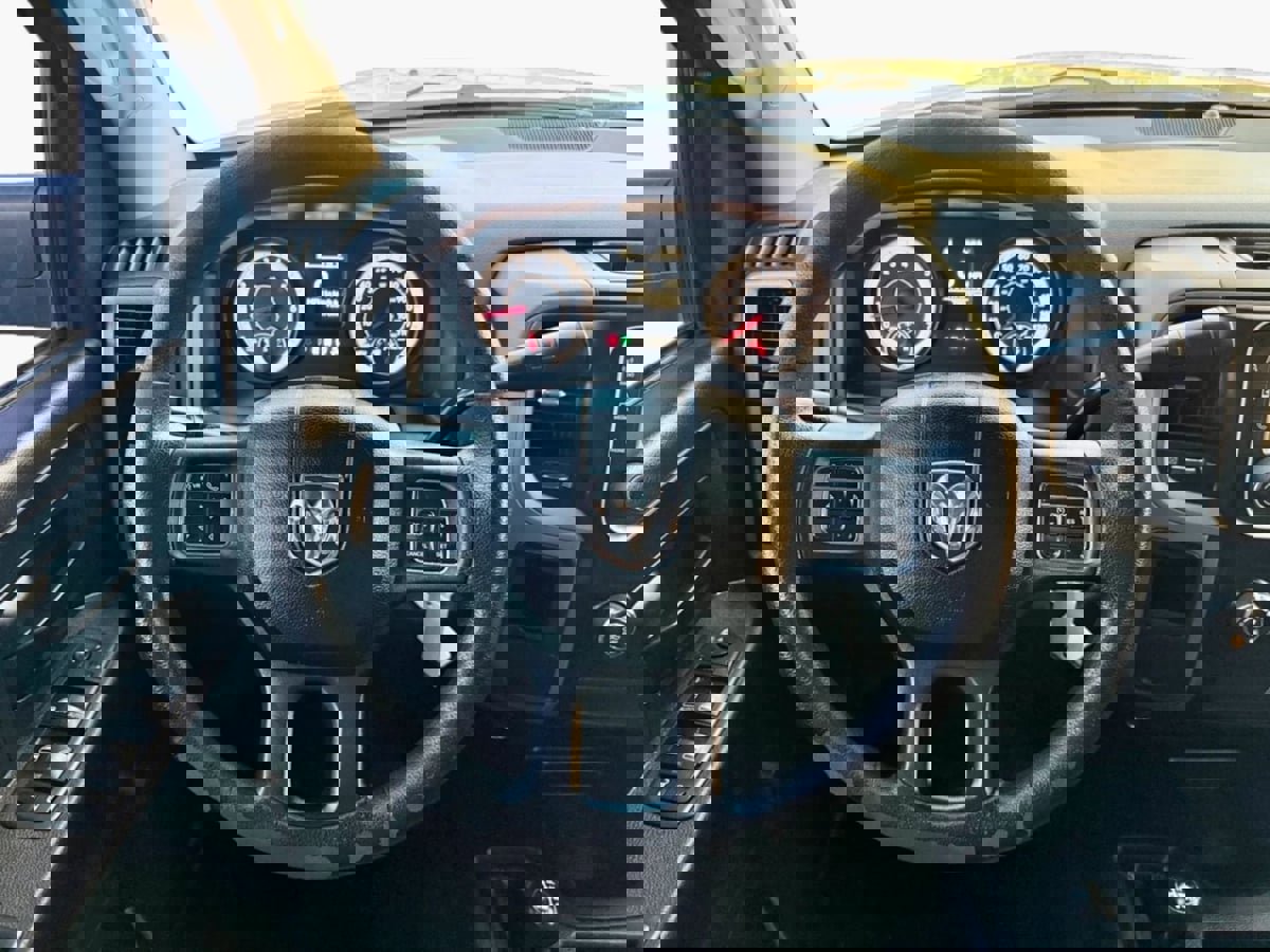 Used 2016 RAM 3500 Tradesman w/ Popular Equipment Group image 13