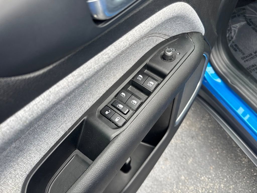 Used 2024 Jeep Compass Latitude image 19