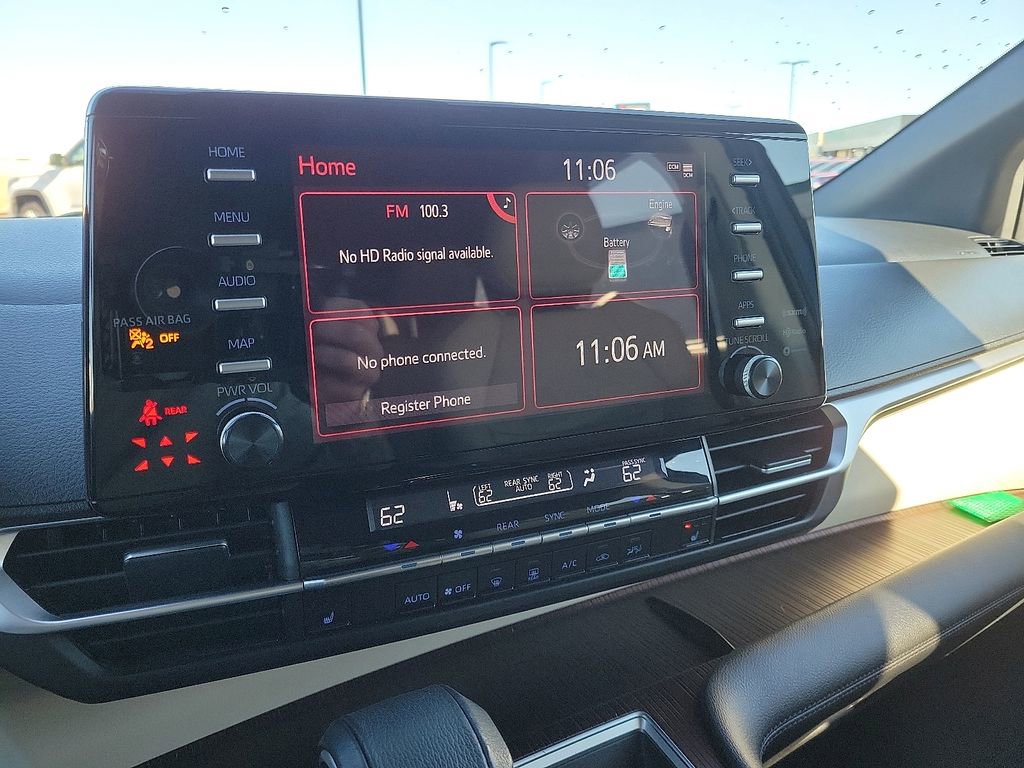 Used 2022 Toyota Sienna XLE image 14