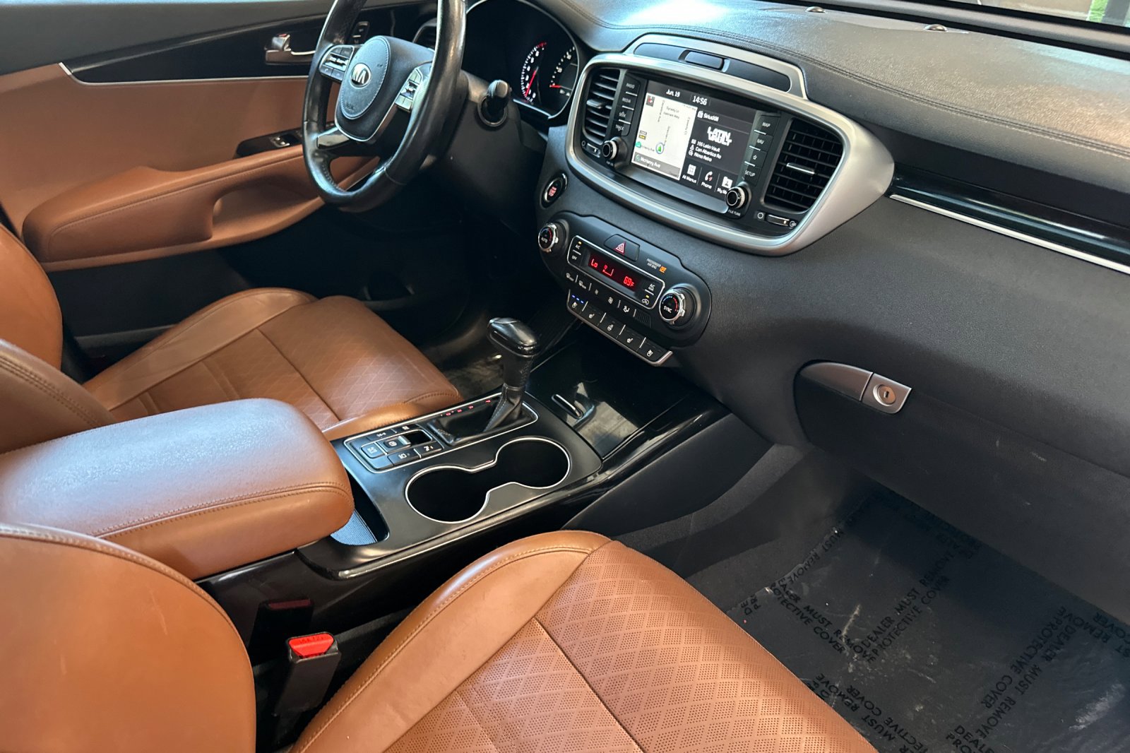 Used 2019 Kia Sorento SX image 17