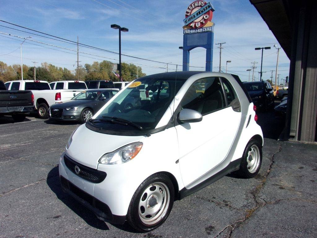 Used 2014 smart fortwo pure RWD image 1