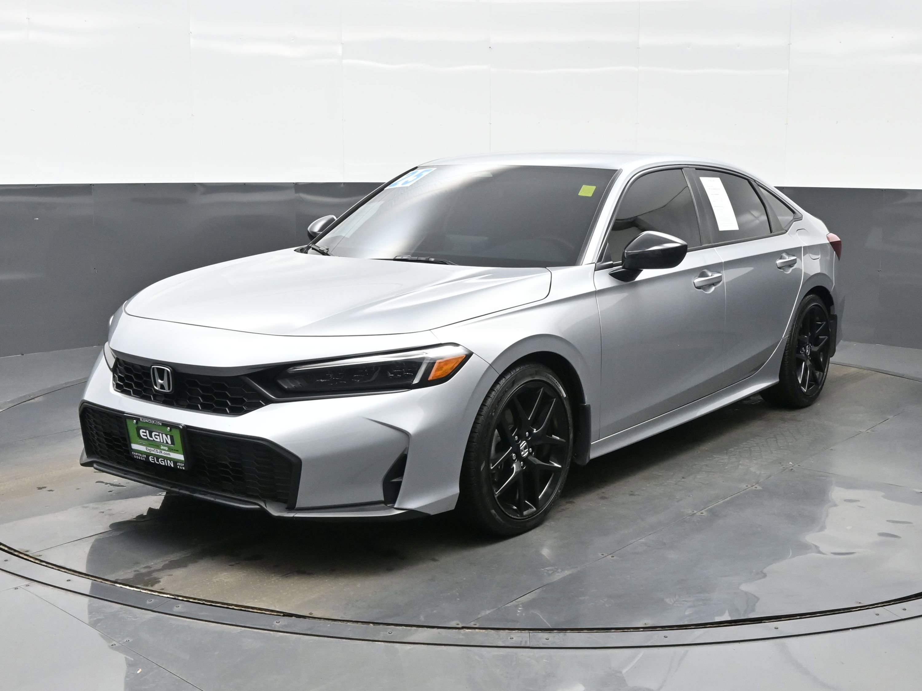 Used 2025 Honda Civic Sport image 2