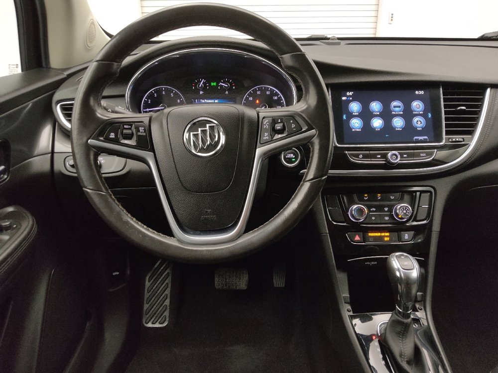 Used 2020 Buick Encore Preferred image 22