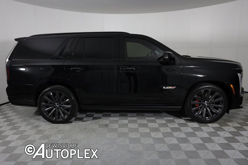 Used 2025 Cadillac Escalade V image 5