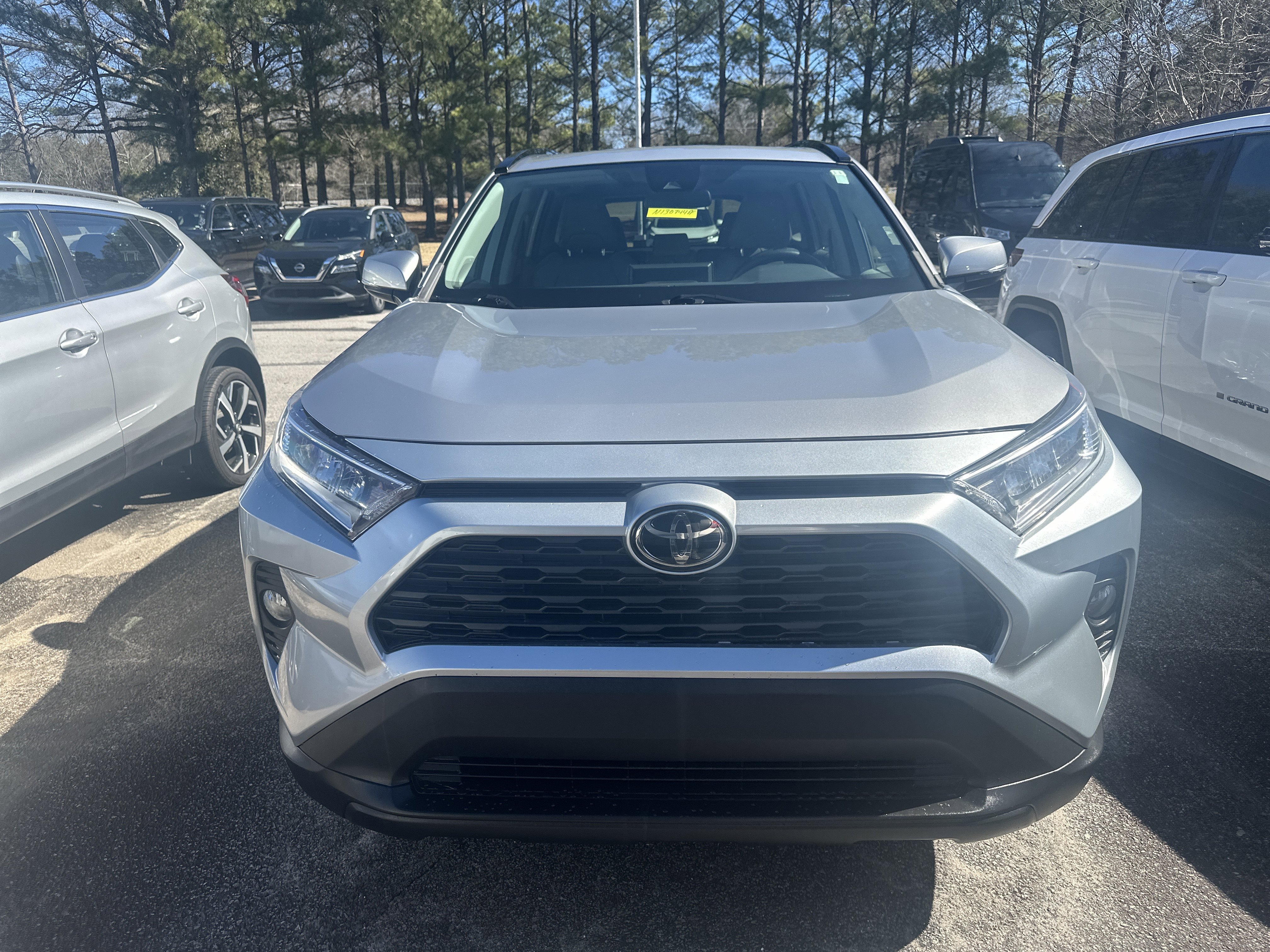 Used 2021 Toyota RAV4 XLE Premium image 2