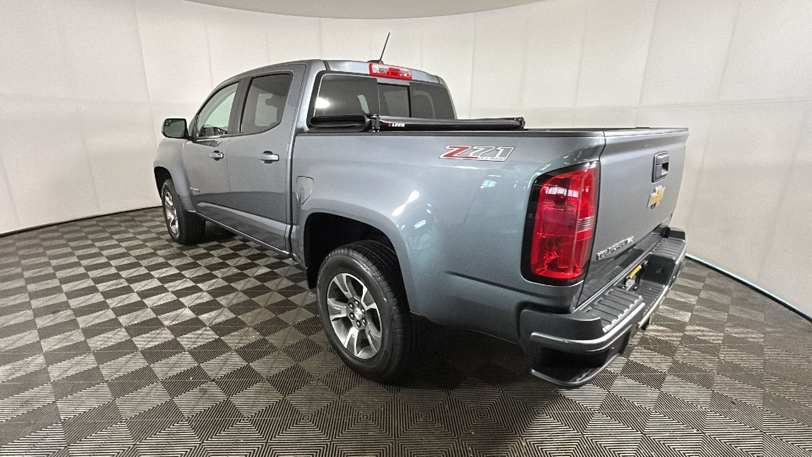 Used 2019 Chevrolet Colorado Z71 AWD/4WD image 5
