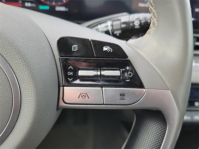 Used 2025 Hyundai Elantra SEL image 29